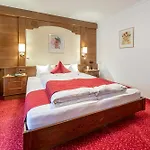 Fruehstueckspension Maier 3* Solden