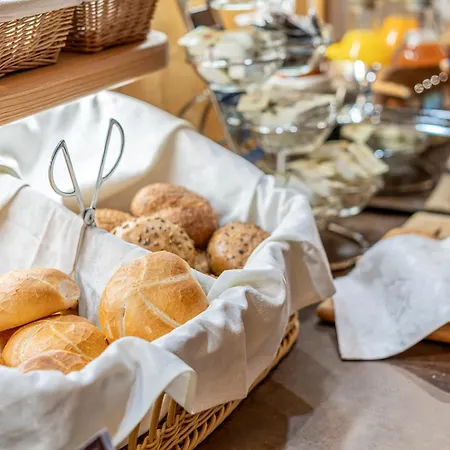 Fruehstueckspension Maier Gasthuis Sölden